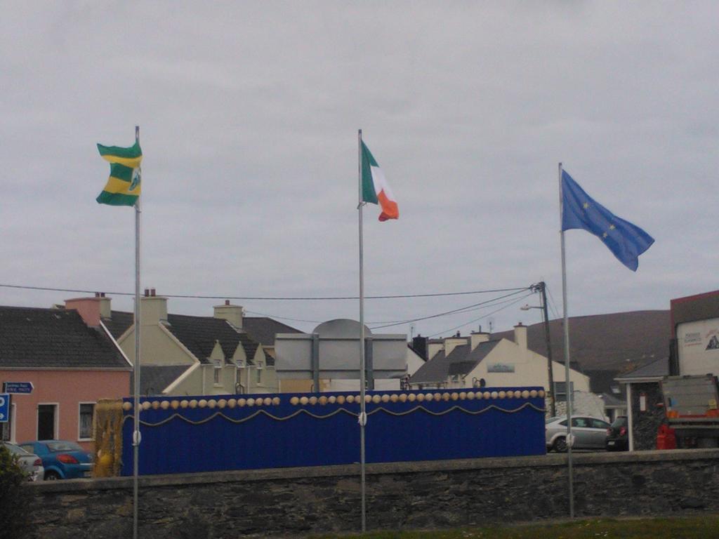 The Ferry Boat Hotel Portmagee Exterior foto