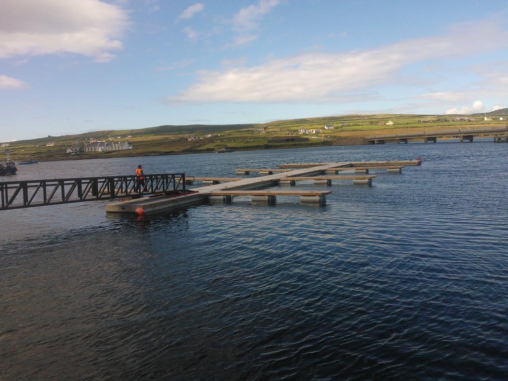 The Ferry Boat Hotel Portmagee Exterior foto